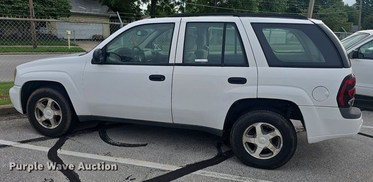 image for item EJ5576 2006 Chevrolet  Trail Blazer LS SUV