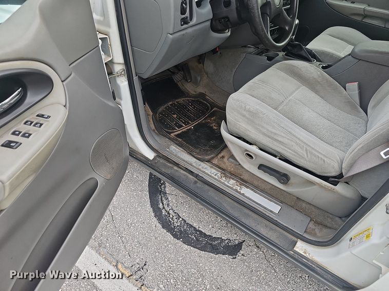 image for item EJ5576 2006 Chevrolet  Trail Blazer LS SUV