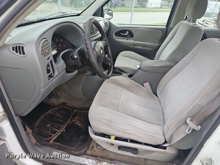 image for item EJ5576 2006 Chevrolet  Trail Blazer LS SUV