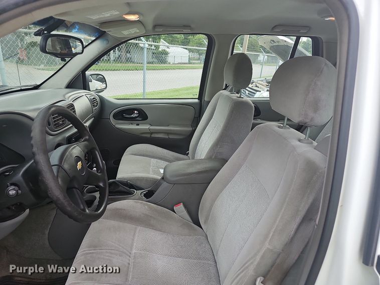 image for item EJ5576 2006 Chevrolet  Trail Blazer LS SUV