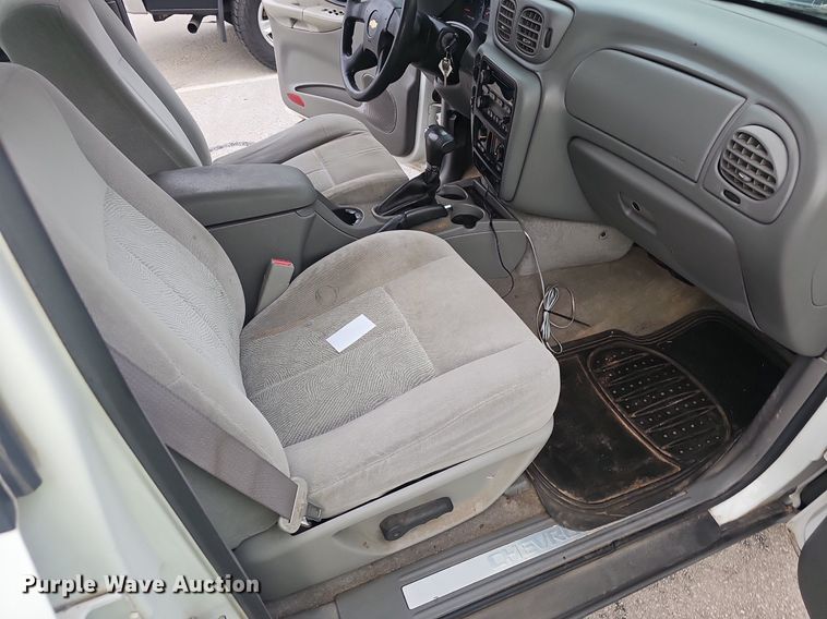 image for item EJ5576 2006 Chevrolet  Trail Blazer LS SUV