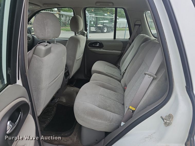 image for item EJ5576 2006 Chevrolet  Trail Blazer LS SUV