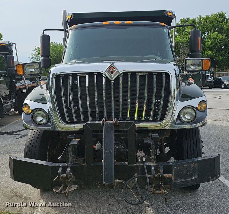 image for item EJ5578 2011 International  WorkStar 7400 dump truck