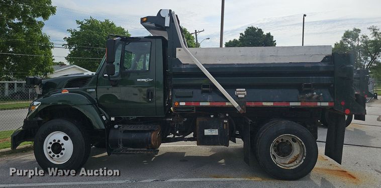 image for item EJ5578 2011 International  WorkStar 7400 dump truck