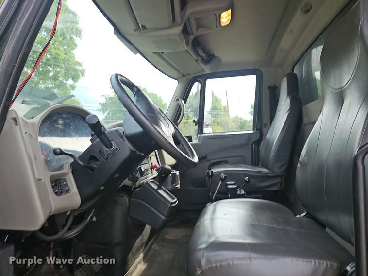 image for item EJ5578 2011 International  WorkStar 7400 dump truck