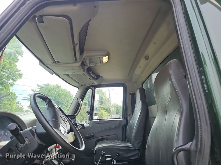 image for item EJ5578 2011 International  WorkStar 7400 dump truck