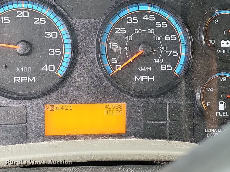 image for item EJ5578 2011 International  WorkStar 7400 dump truck