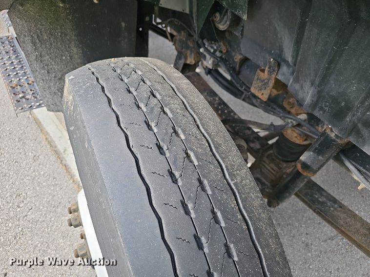 image for item EJ5578 2011 International  WorkStar 7400 dump truck