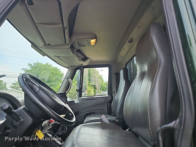 image for item EJ5579 2011 International  WorkStar 7400 dump truck