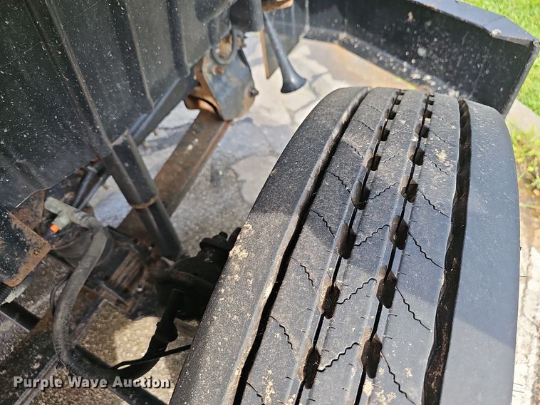 image for item EJ5579 2011 International  WorkStar 7400 dump truck