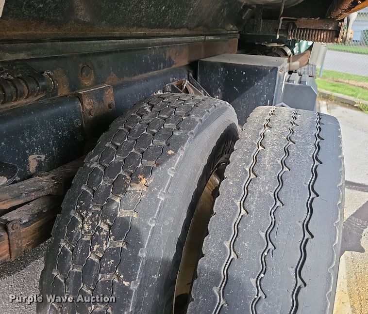 image for item EJ5579 2011 International  WorkStar 7400 dump truck