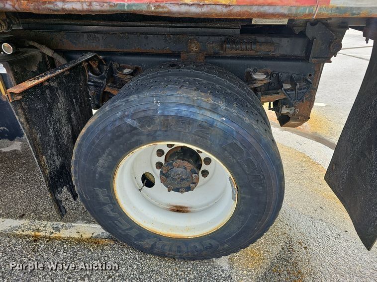 image for item EJ5579 2011 International  WorkStar 7400 dump truck