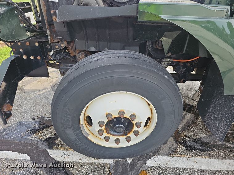 image for item EJ5579 2011 International  WorkStar 7400 dump truck