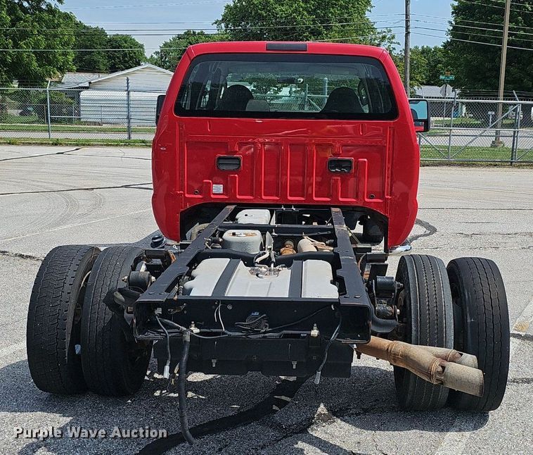 image for item EJ5580 2008 Ford  F450 Super Duty Crew Cab truck cab and chassis