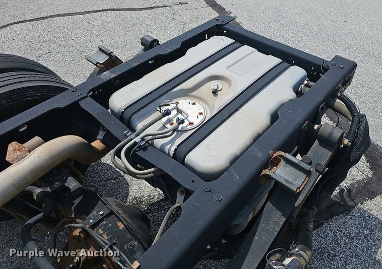 image for item EJ5580 2008 Ford  F450 Super Duty Crew Cab truck cab and chassis