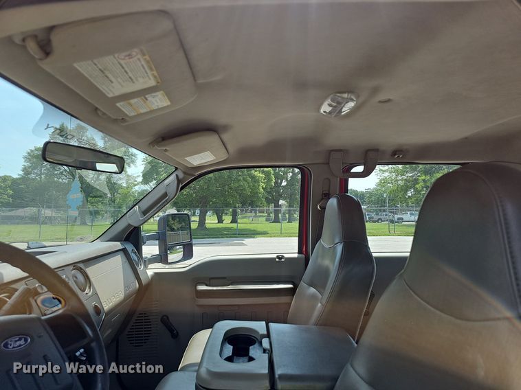 image for item EJ5580 2008 Ford  F450 Super Duty Crew Cab truck cab and chassis