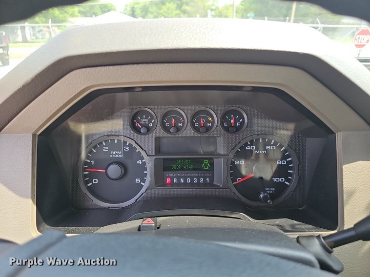 image for item EJ5580 2008 Ford  F450 Super Duty Crew Cab truck cab and chassis