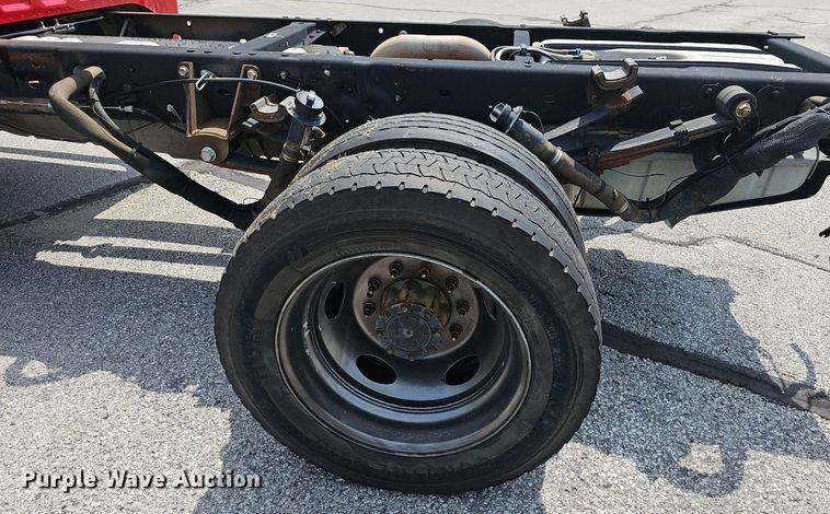 image for item EJ5580 2008 Ford  F450 Super Duty Crew Cab truck cab and chassis