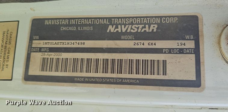 image for item EJ5582 2001 International  2674 dump truck