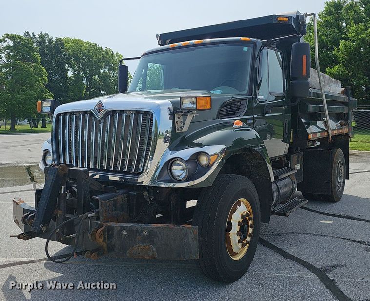 image for item EJ5584 2011 International  WorkStar 7400 dump truck