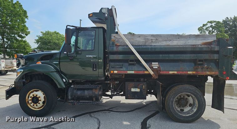 image for item EJ5584 2011 International  WorkStar 7400 dump truck