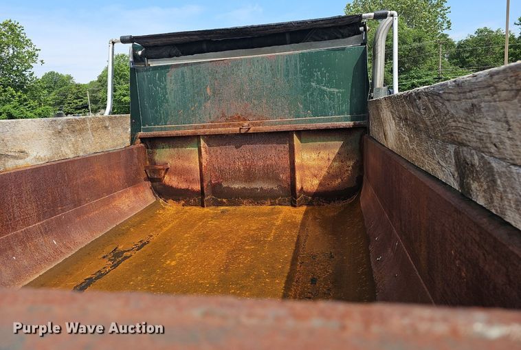 image for item EJ5584 2011 International  WorkStar 7400 dump truck