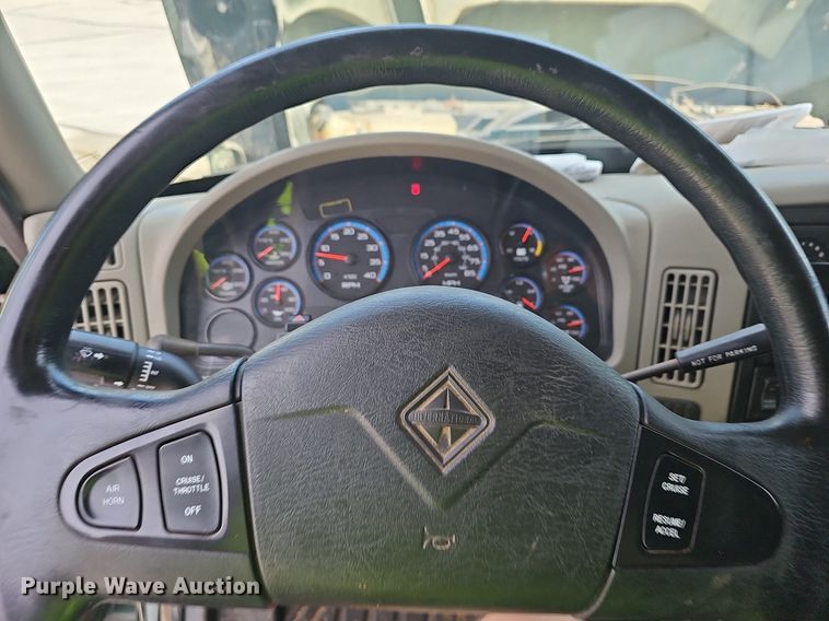 image for item EJ5584 2011 International  WorkStar 7400 dump truck