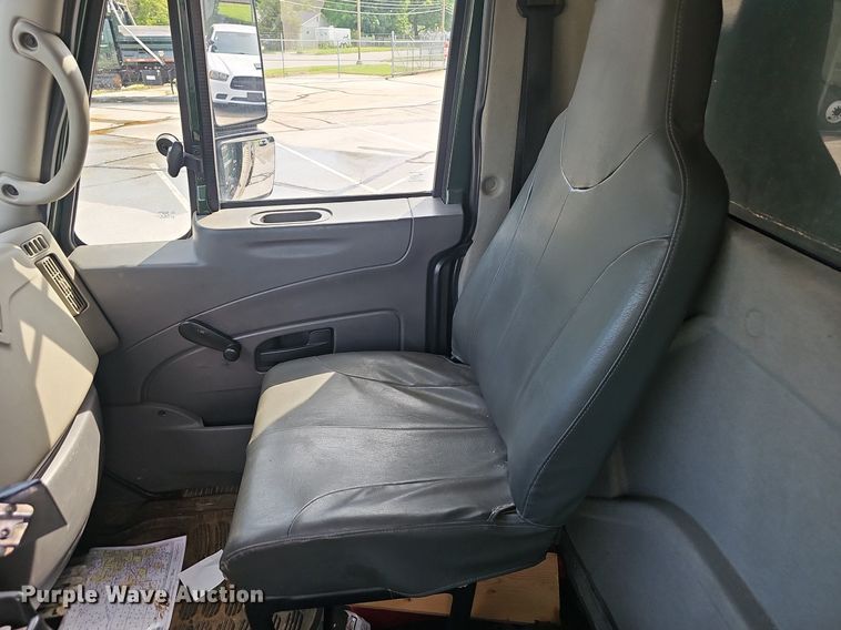 image for item EJ5584 2011 International  WorkStar 7400 dump truck