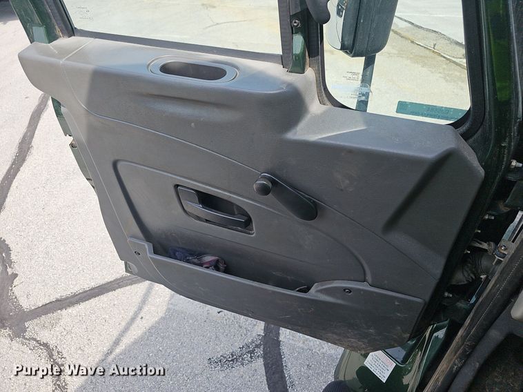 image for item EJ5584 2011 International  WorkStar 7400 dump truck