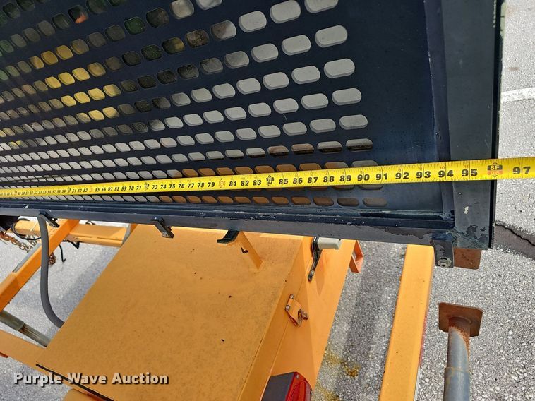 image for item EJ5586 American Signal message board trailer