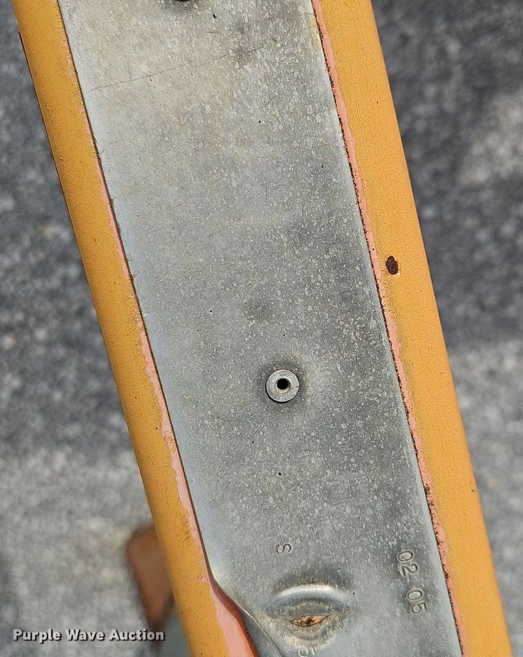 image for item EJ5586 American Signal message board trailer