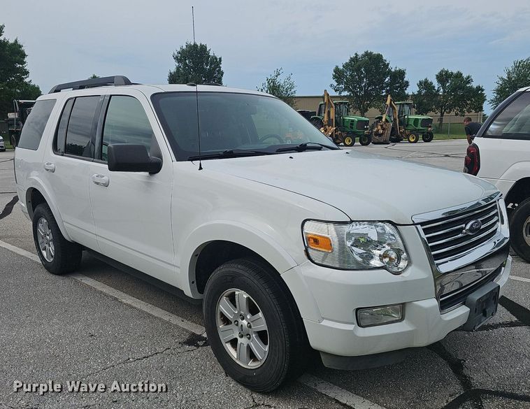 image for item EJ5590 2010 Ford  Explorer XLT  SUV
