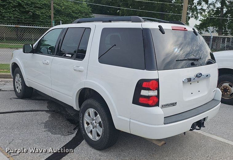 image for item EJ5590 2010 Ford  Explorer XLT  SUV