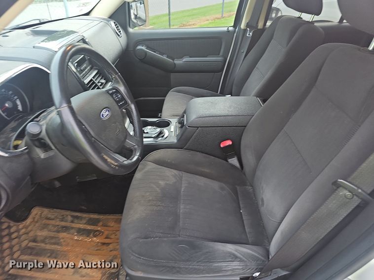 image for item EJ5590 2010 Ford  Explorer XLT  SUV