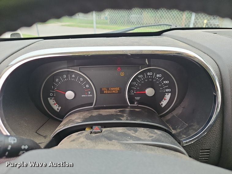 image for item EJ5590 2010 Ford  Explorer XLT  SUV