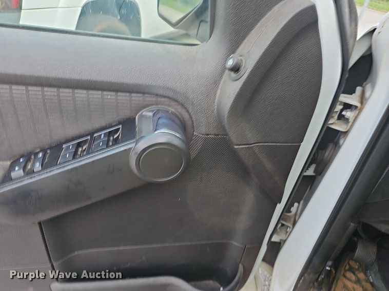 image for item EJ5590 2010 Ford  Explorer XLT  SUV