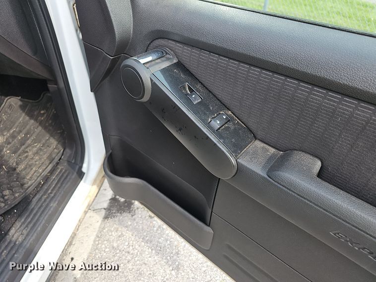 image for item EJ5590 2010 Ford  Explorer XLT  SUV