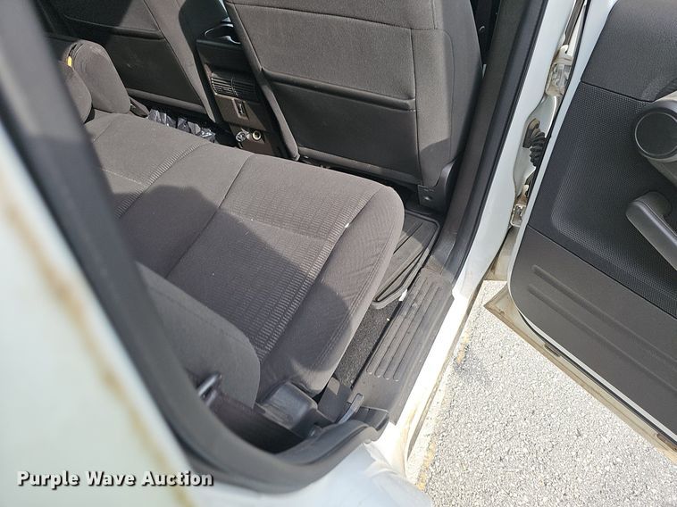 image for item EJ5590 2010 Ford  Explorer XLT  SUV