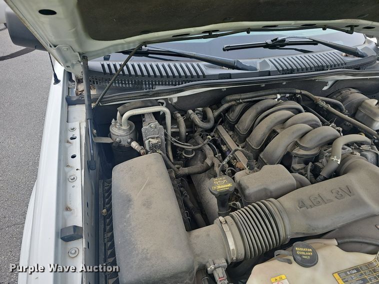 image for item EJ5590 2010 Ford  Explorer XLT  SUV