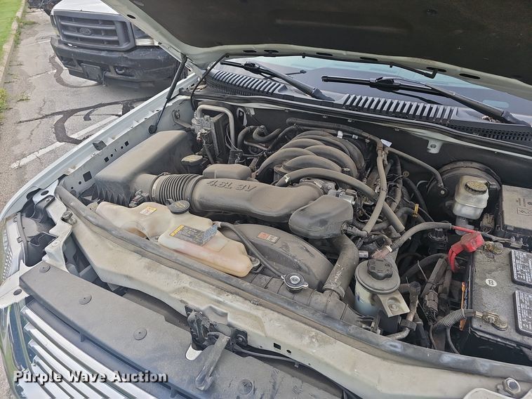 image for item EJ5590 2010 Ford  Explorer XLT  SUV