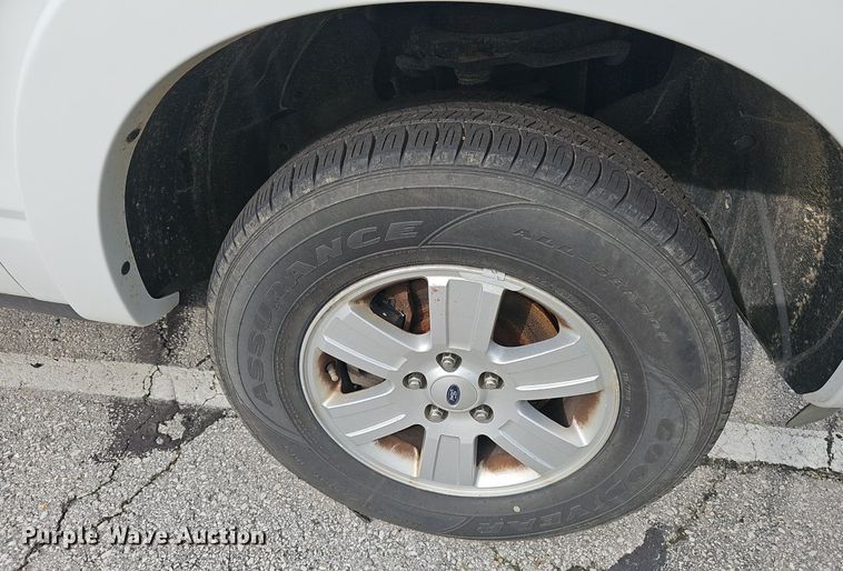 image for item EJ5590 2010 Ford  Explorer XLT  SUV