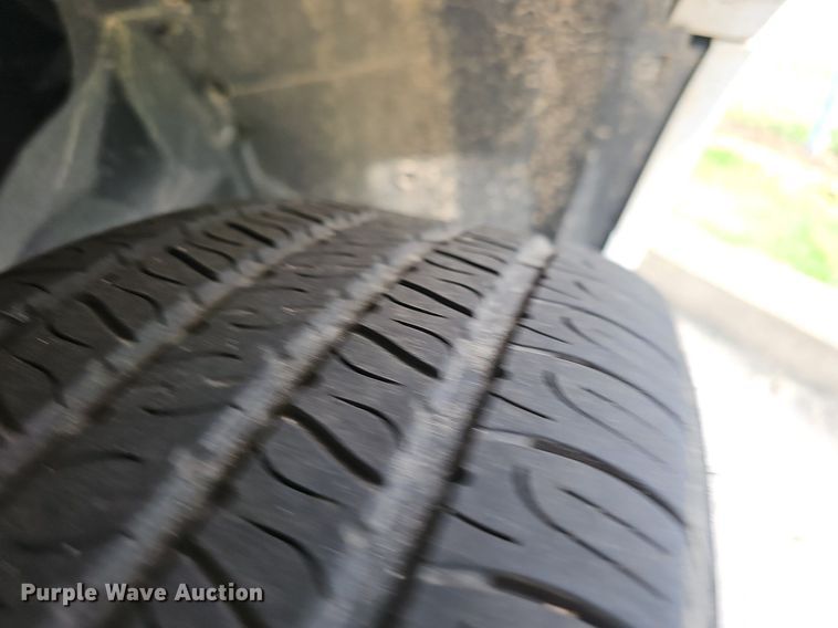 image for item EJ5590 2010 Ford  Explorer XLT  SUV