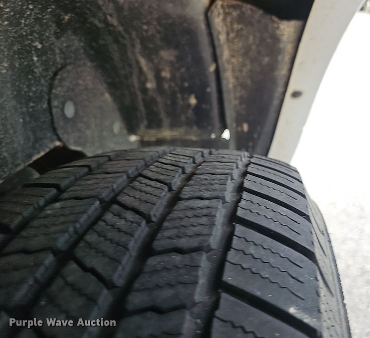 image for item EJ5590 2010 Ford  Explorer XLT  SUV