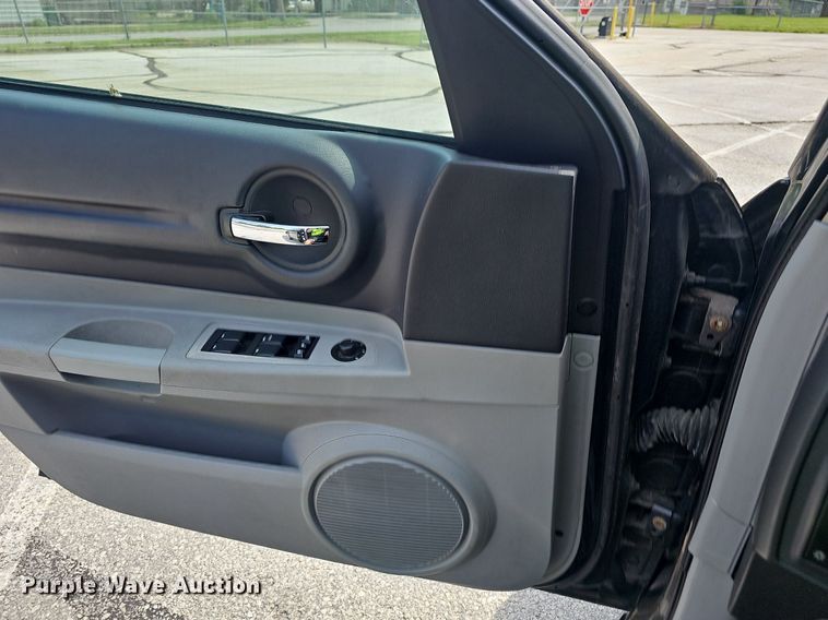 image for item EJ5591 2007 Dodge Magnum 