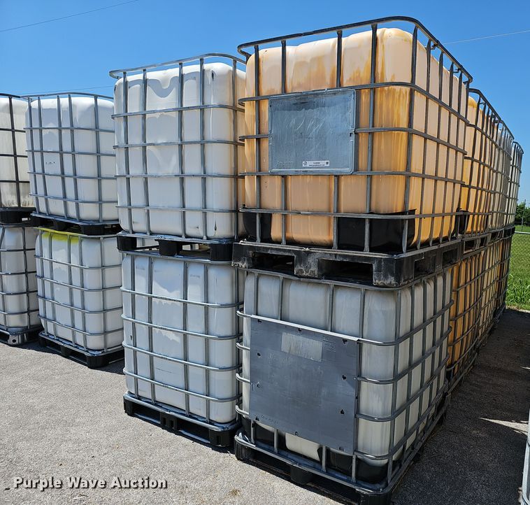 image for item EJ5594 (16) poly tanks 