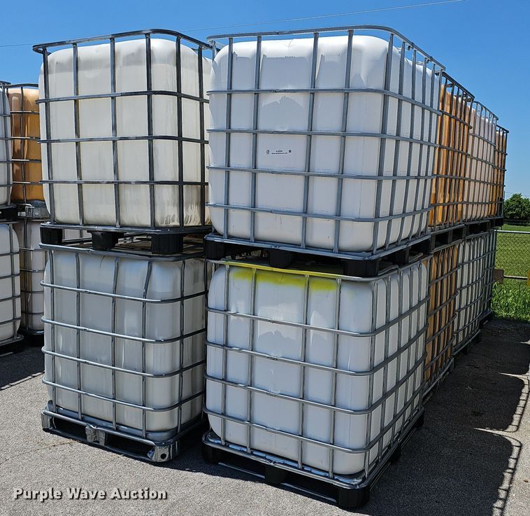 image for item EJ5595 (16) poly tanks 