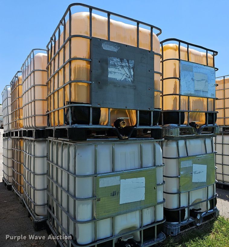 image for item EJ5595 (16) poly tanks 