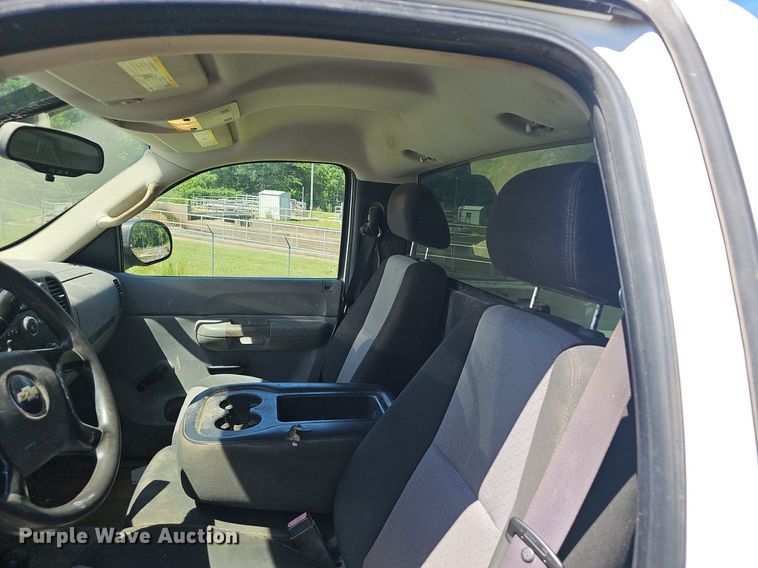 image for item EJ5627 2008 Chevrolet  Silverado 1500 pickup truck