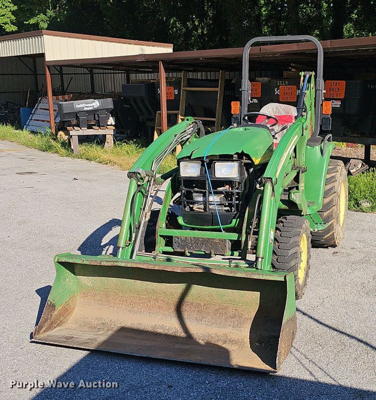 image for item EJ5642 2004 John Deere  4310 MFWD tractor