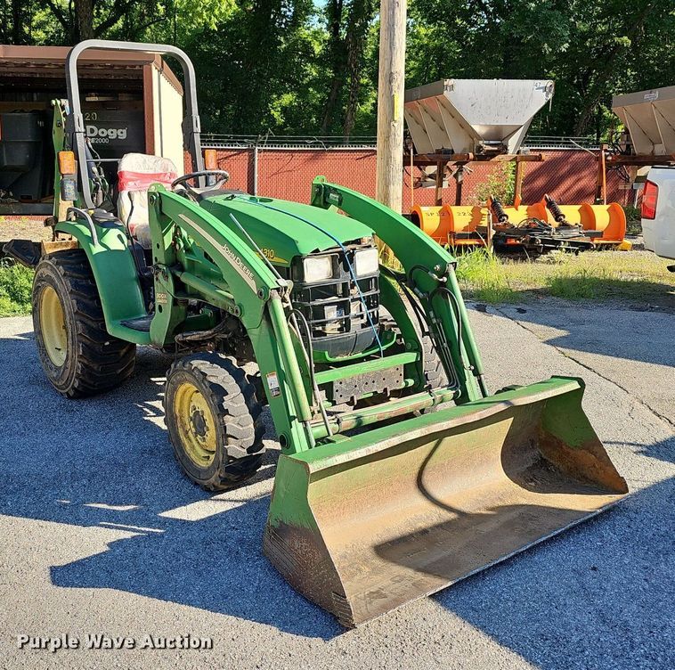 image for item EJ5642 2004 John Deere  4310 MFWD tractor